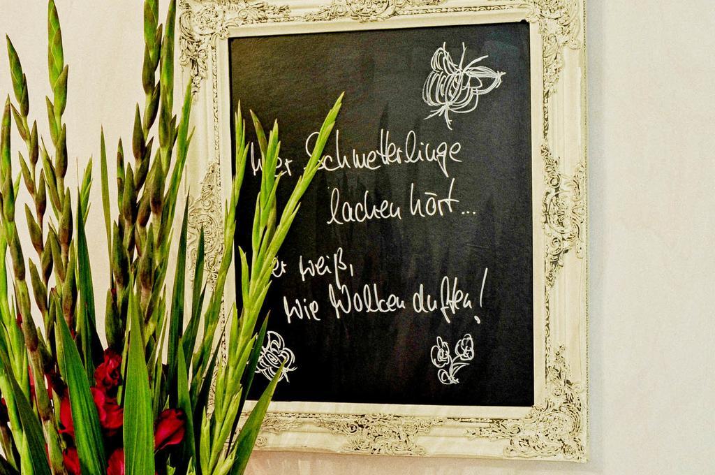 Garni Hotel Drei Lilien 威斯巴登 外观 照片